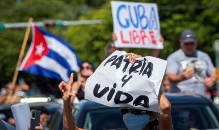 A demonstration in Miami to support the protesters in Cuba